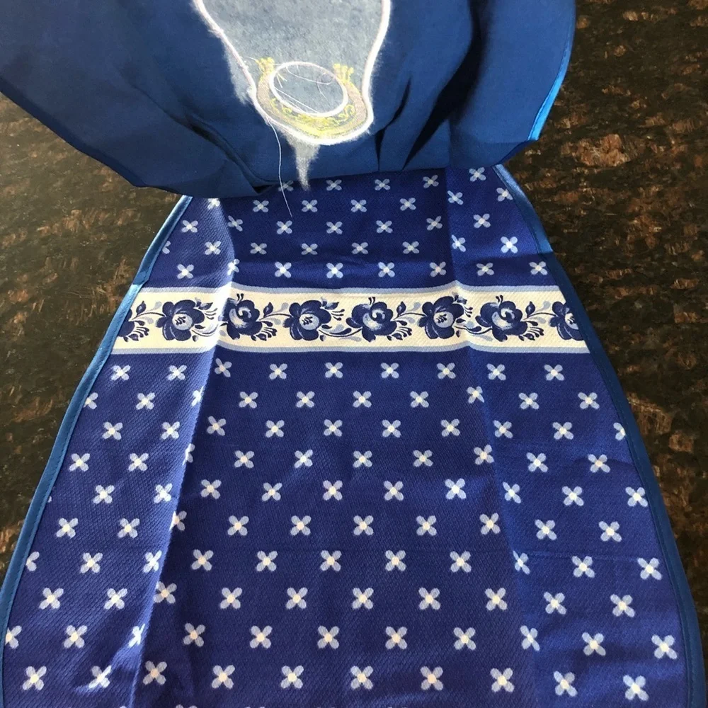 NWOT. Kitchen towel